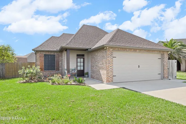 $227,000 | 105 Clint Lane, Youngsville, LA 70592