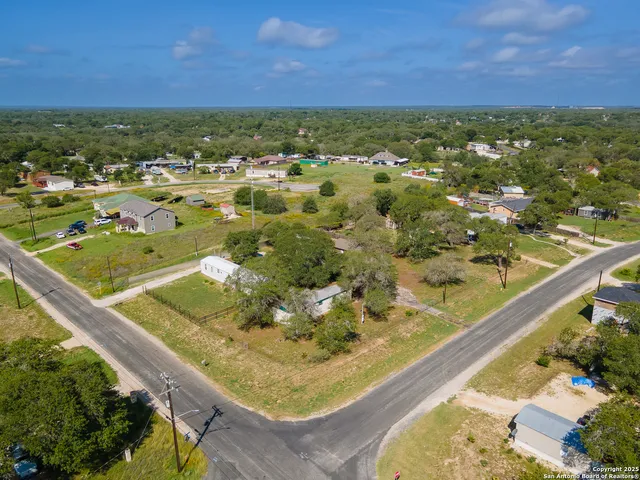 a view of a garden with a small yard