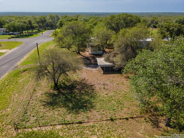 $130,000 | 23103 Grand Spg Drive, Elmendorf, TX 78112
