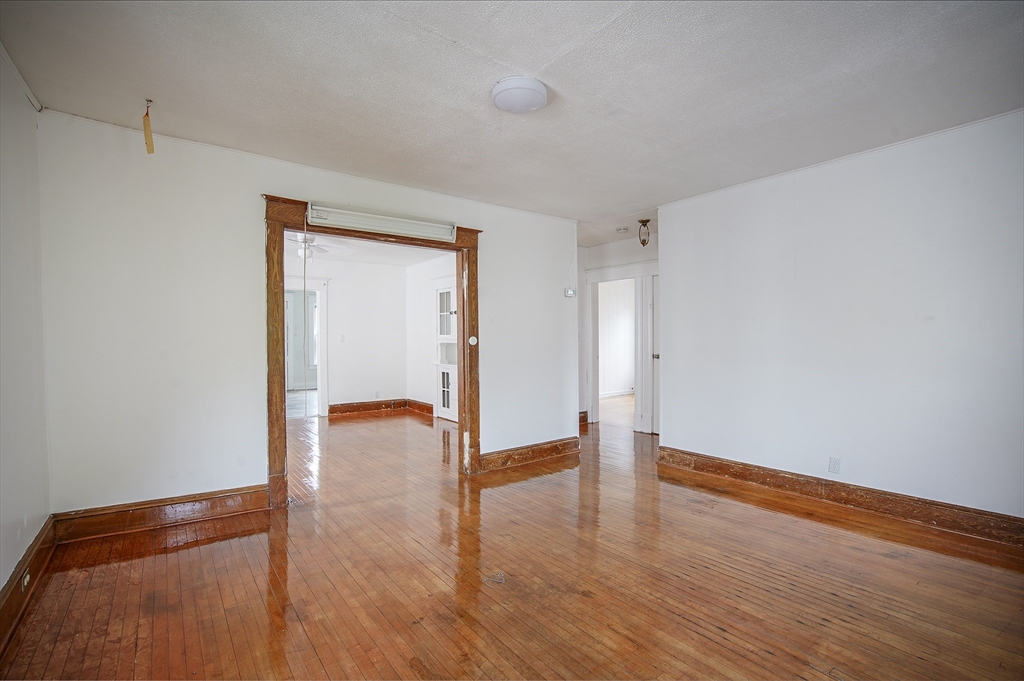 25-27 Virginia Street, Unit 27 Springfield, MA 01108 - Photo 13 of 20