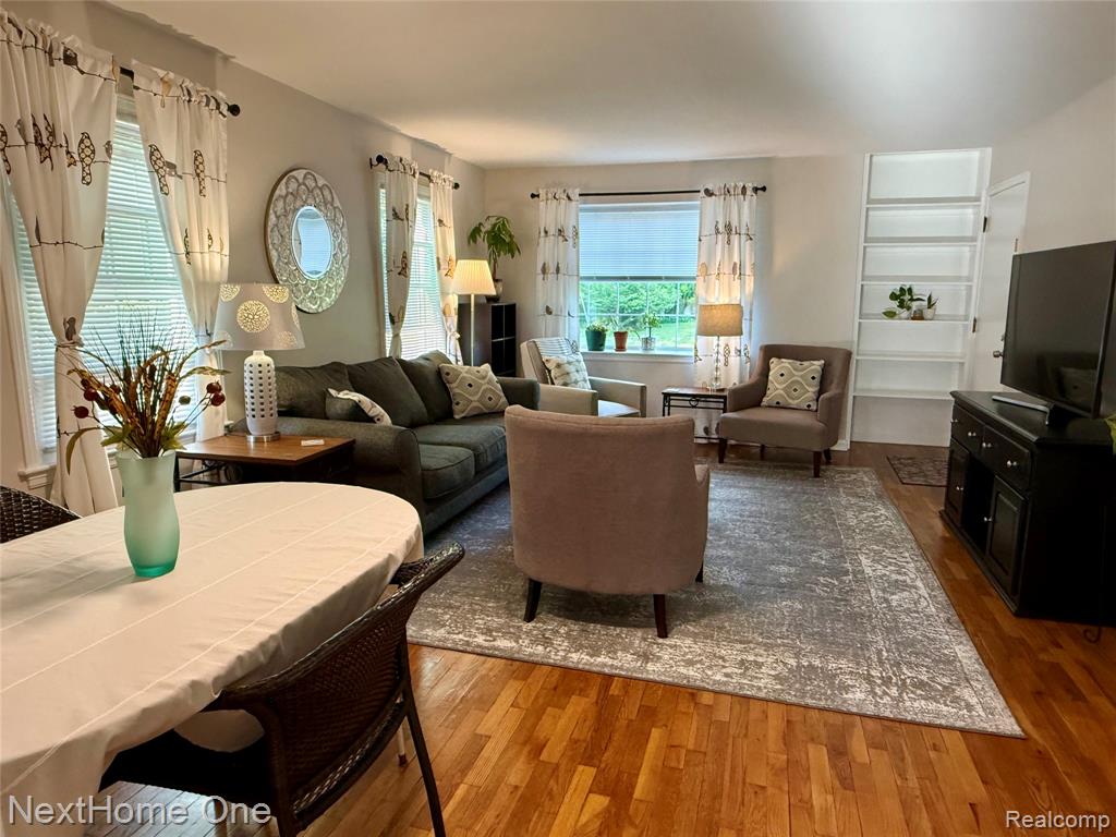 734-736 Briarcliff Road Jackson, MI 49203 - Photo 6 of 30
