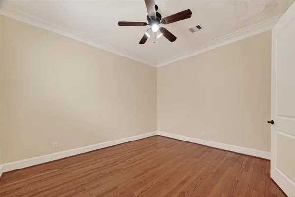 $5,000 | 5319 Fayette Street, Houston, TX 77056