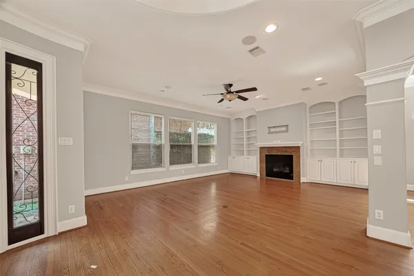 $5,000 | 5319 Fayette Street, Houston, TX 77056
