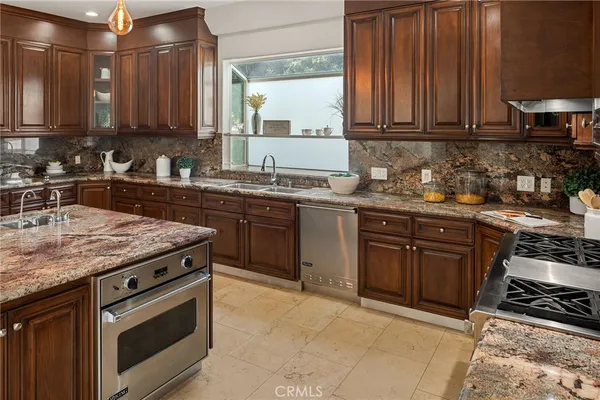 $15,500 | 13045 Greenleaf Street, Studio City, CA 91604