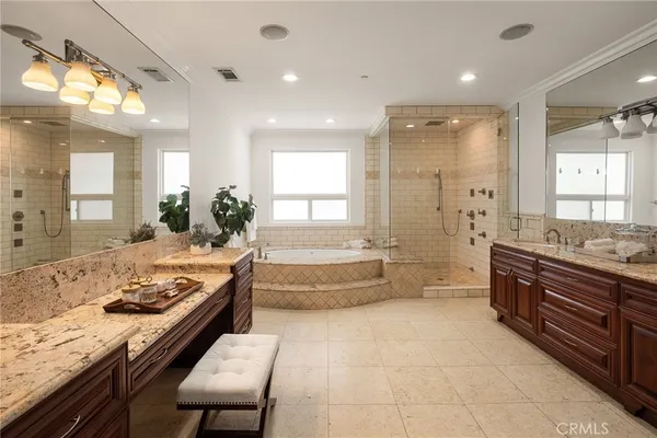 $15,500 | 13045 Greenleaf Street, Studio City, CA 91604