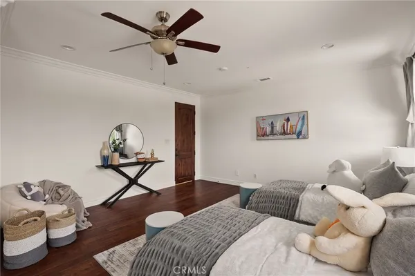 $15,500 | 13045 Greenleaf Street, Studio City, CA 91604