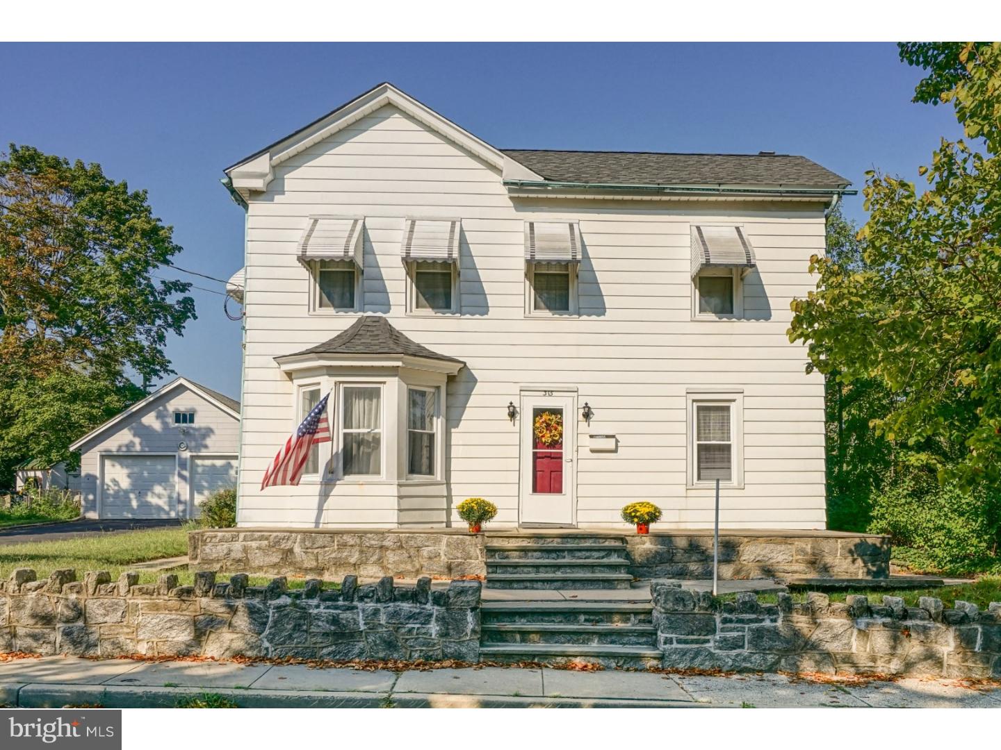 315 Blue Bell Road Williamstown, NJ 08094 - Photo 1 of 20