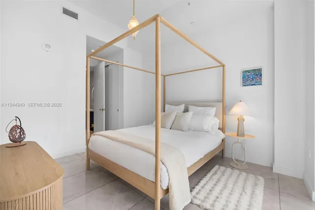 $14,000 | 2655 South Bayshore Drive, Unit 1505, Miami, FL 33133