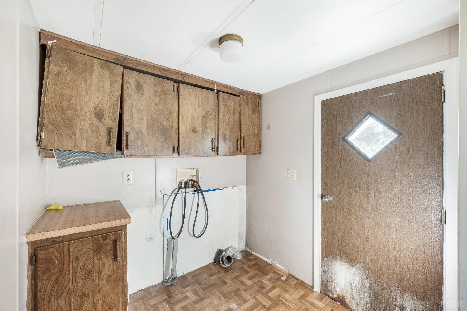 630 Eldon Road Appomattox, VA 24522 - Photo 12 of 37 a bathroom with a sink and a mirror