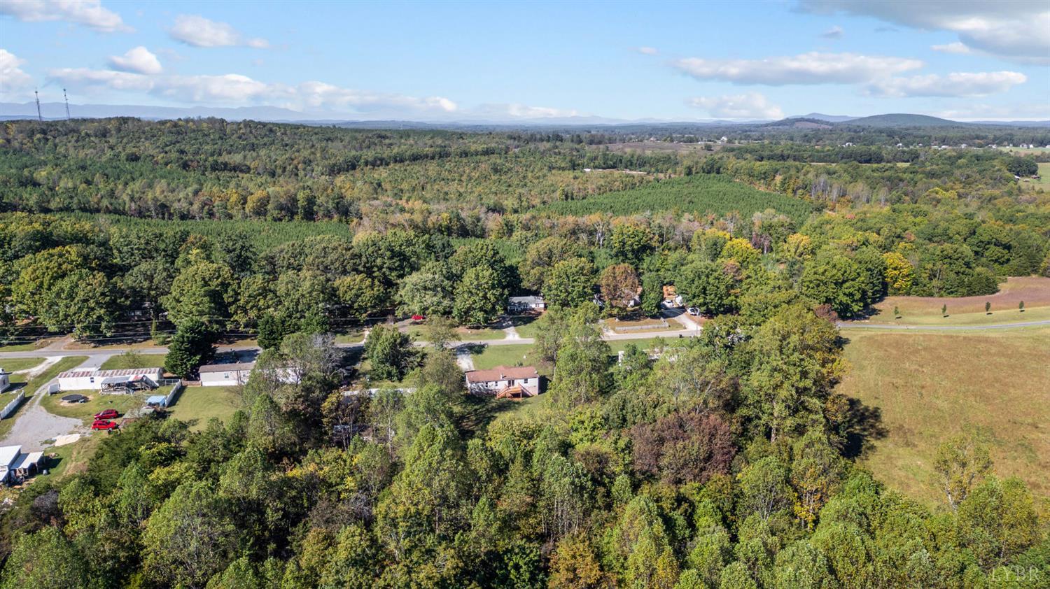 630 Eldon Road Appomattox, VA 24522 - Photo 34 of 37 a view of lake and mountain