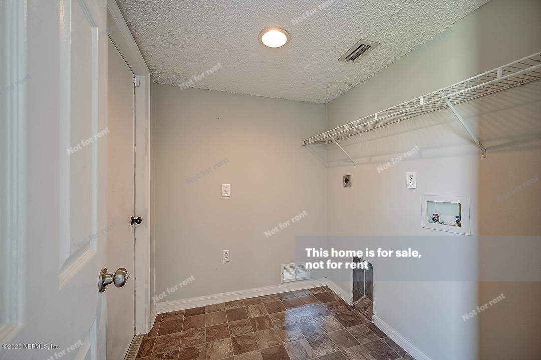7115 High Bluff Road Jacksonville, FL 32244 - Photo 36 of 45 a view of a hallway