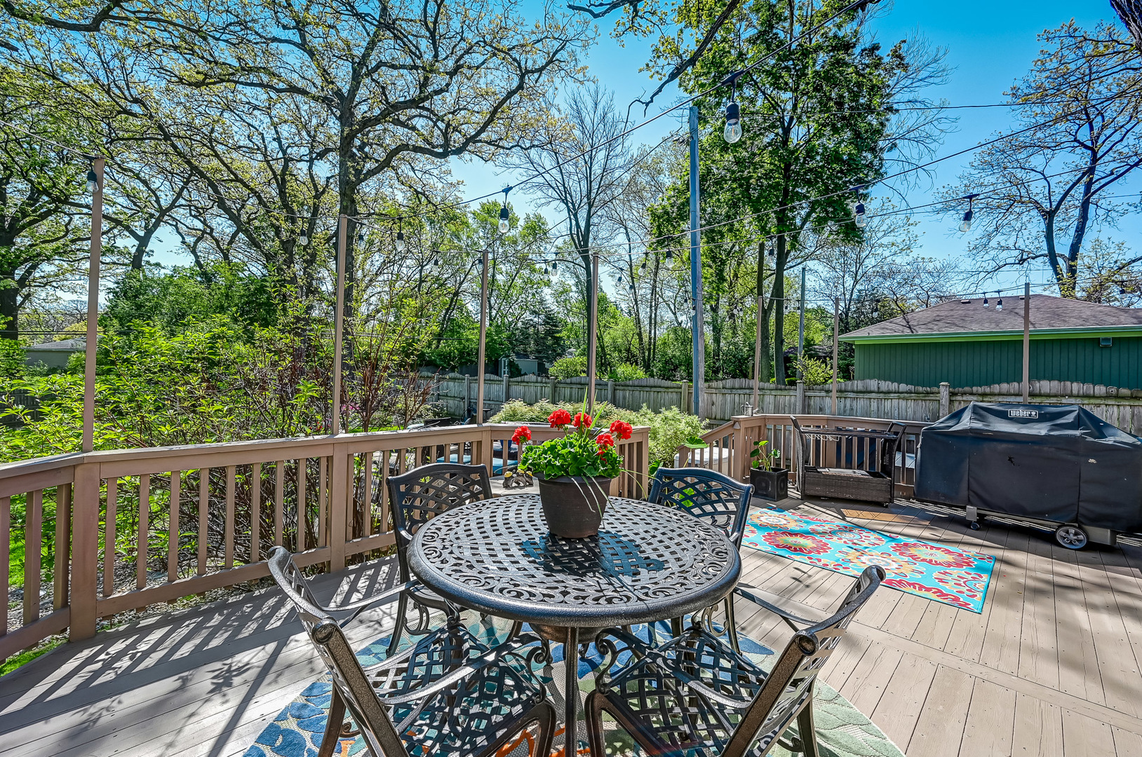 5607 Hillcrest Road Downers Grove, IL 60516 - Photo 38 of 50 a view of a chair and table in patio