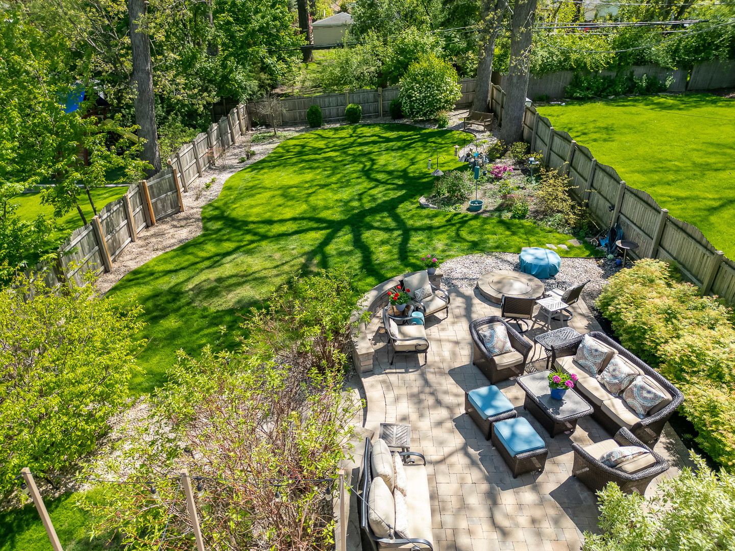 5607 Hillcrest Road Downers Grove, IL 60516 - Photo 44 of 50 a view of yard with green space