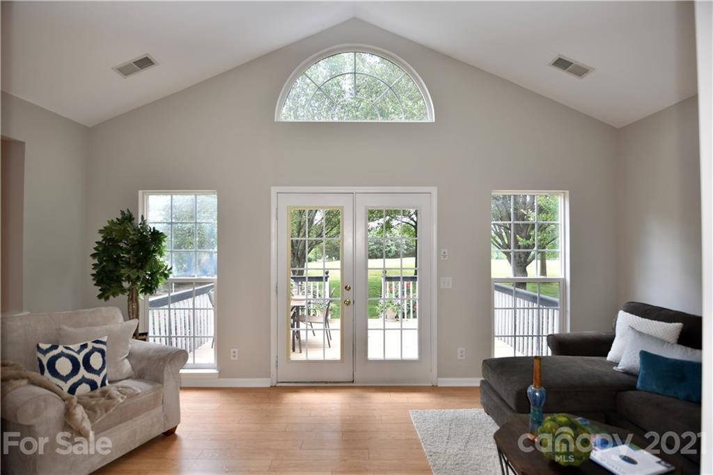 13524 Northbourne Road Huntersville, NC 28078 - Photo 6 of 21 Gallery Image 6