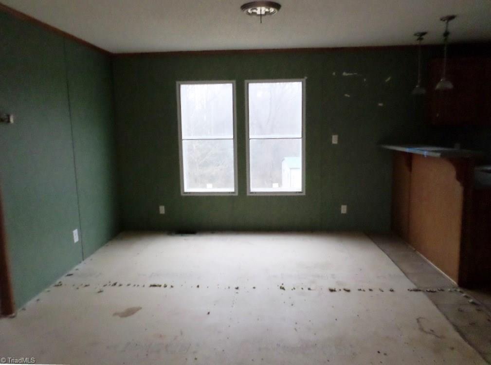 480 York Road Mount Airy, NC 27030 - Photo 4 of 12 Gallery Image 4