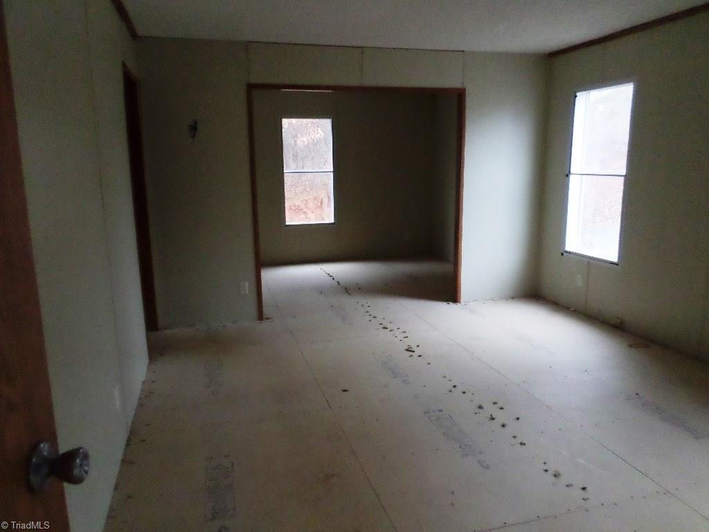 480 York Road Mount Airy, NC 27030 - Photo 5 of 12 Gallery Image 5