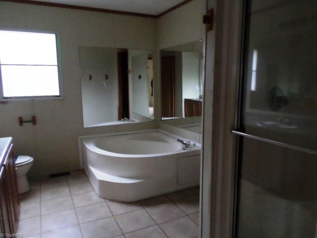 480 York Road Mount Airy, NC 27030 - Photo 6 of 12 Gallery Image 6