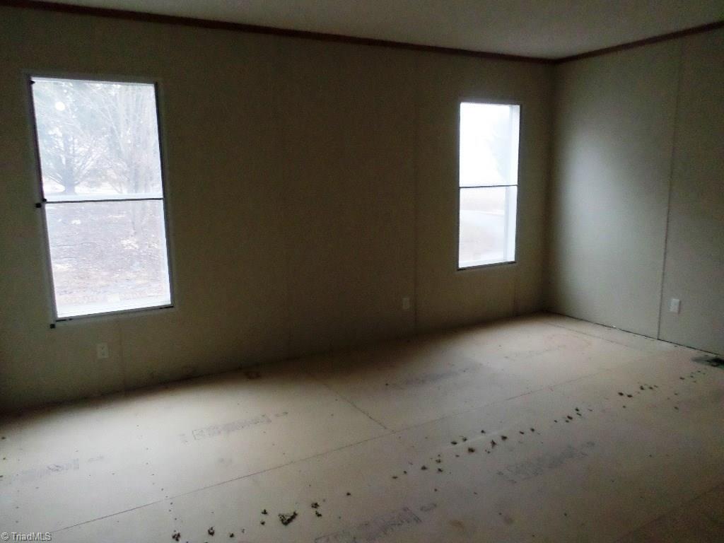 480 York Road Mount Airy, NC 27030 - Photo 8 of 12 Gallery Image 8