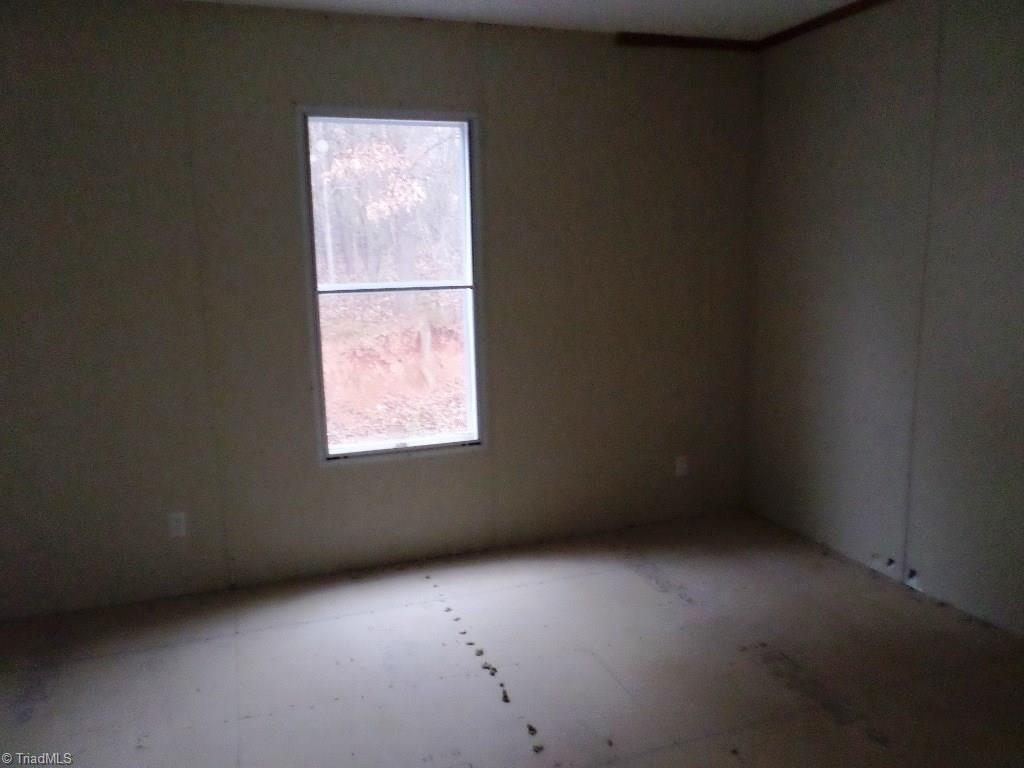 480 York Road Mount Airy, NC 27030 - Photo 9 of 12 Gallery Image 9