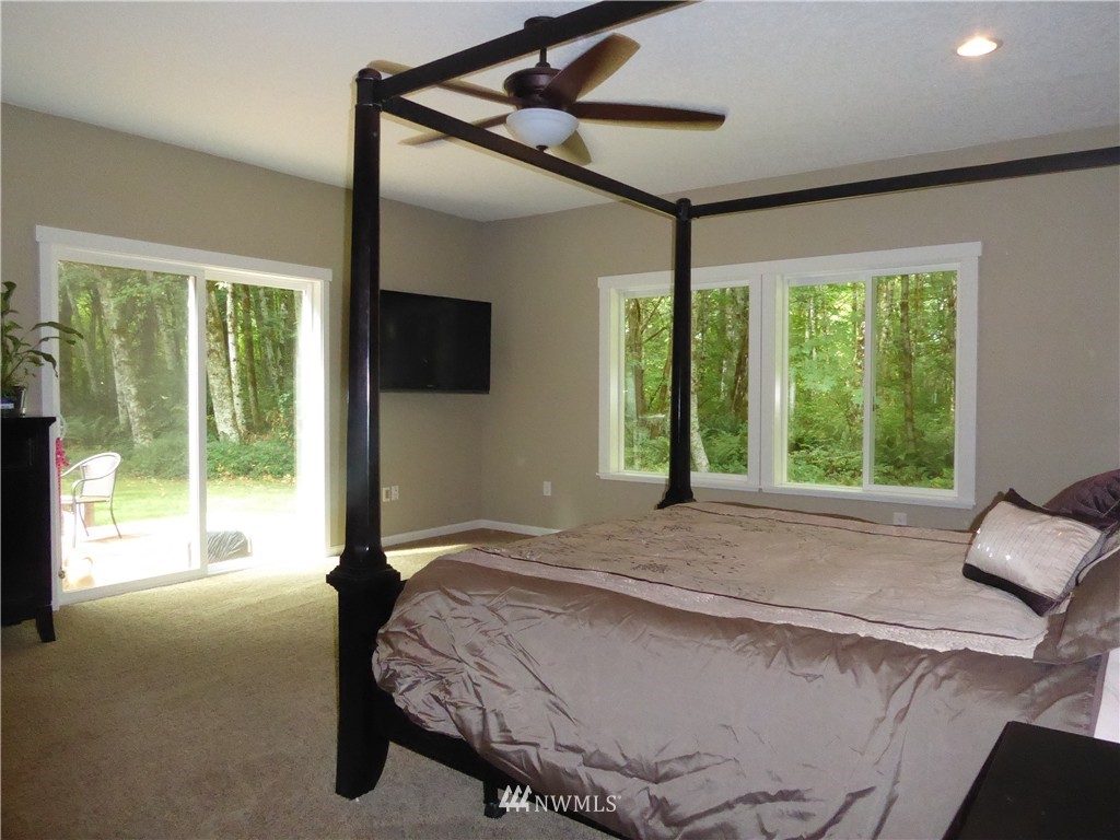 3942 Delphi Road Southwest Olympia, WA 98512 - Photo 9 of 19 Gallery Image 9