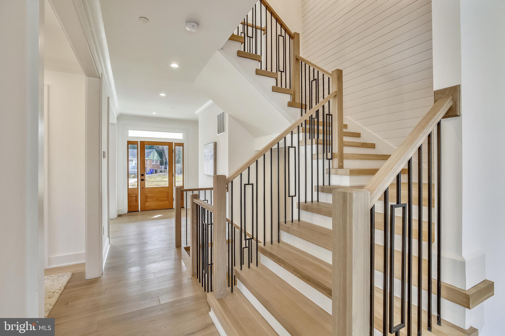 10024 Sinnott Drive Bethesda, MD 20817 - Photo 14 of 87