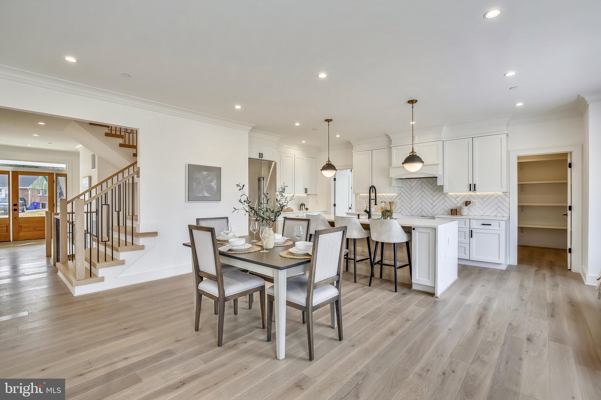 10024 Sinnott Drive Bethesda, MD 20817 - Photo 15 of 87