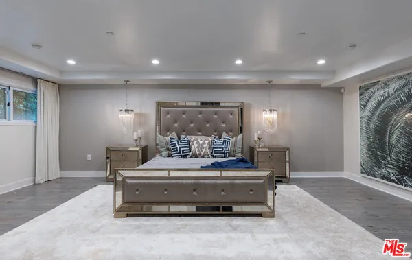 $10,000 | 155 North Hamilton Drive, Unit 102, Beverly Hills, CA 90211