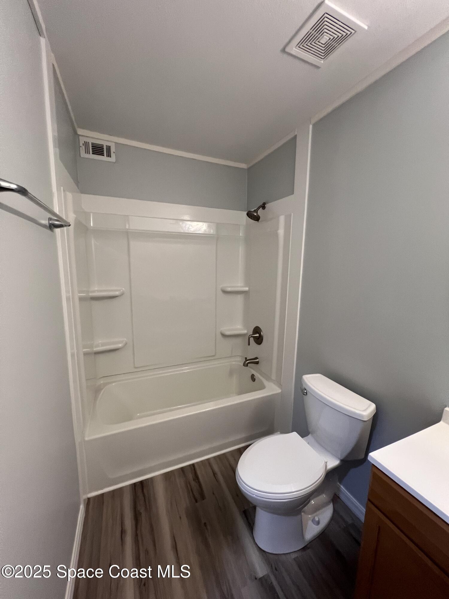 3318 Overlook Drive, Unit 61 Palm Bay, FL 32905 - Photo 9 of 22 3318 bath 2
