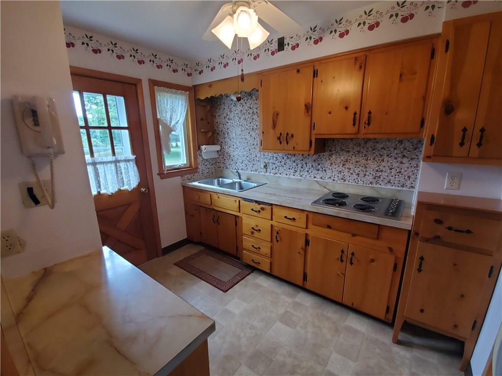 374 Clark Road Enon Valley, PA 16120 - Photo 11 of 25 Gallery Image 11