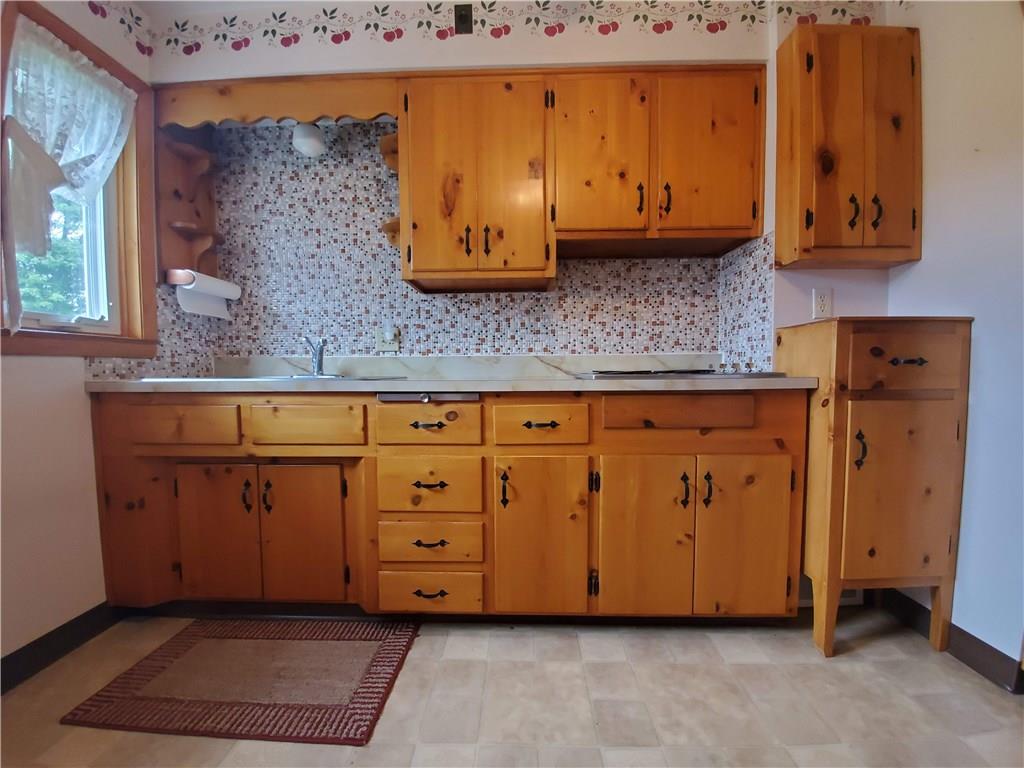 374 Clark Road Enon Valley, PA 16120 - Photo 9 of 25 Gallery Image 9