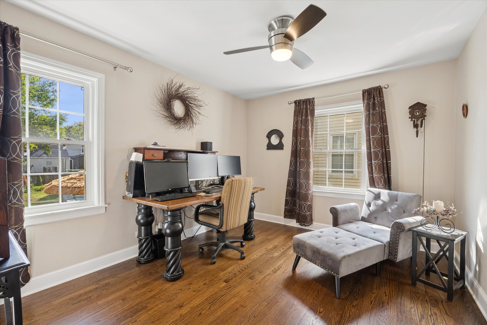 1115 North Main Street Wheaton, IL 60187 - Photo 10 of 27 a workspace with wooden floor and a window