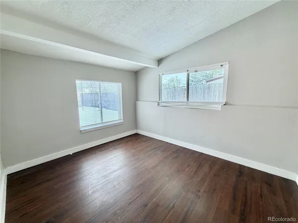 $3,150 | 988 Yates Street, Denver, CO 80204