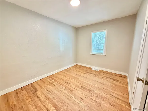 $3,150 | 988 Yates Street, Denver, CO 80204