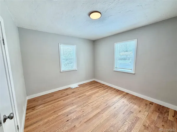 $3,150 | 988 Yates Street, Denver, CO 80204