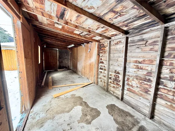 $3,150 | 988 Yates Street, Denver, CO 80204