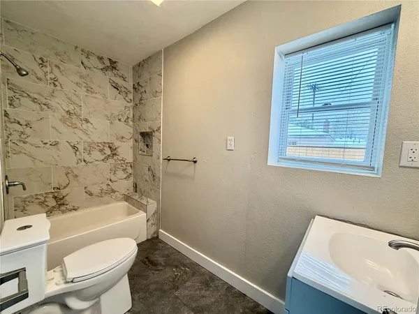 $3,150 | 988 Yates Street, Denver, CO 80204