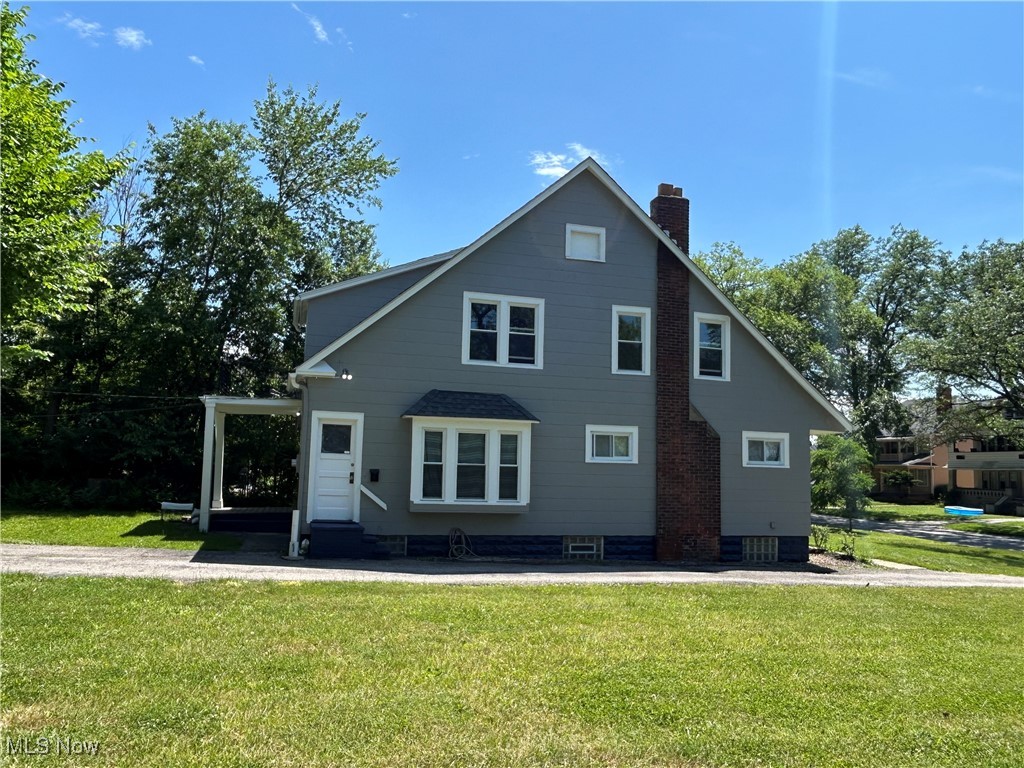 3533 Chelton Road Cleveland, OH 44120 - Photo 2 of 26