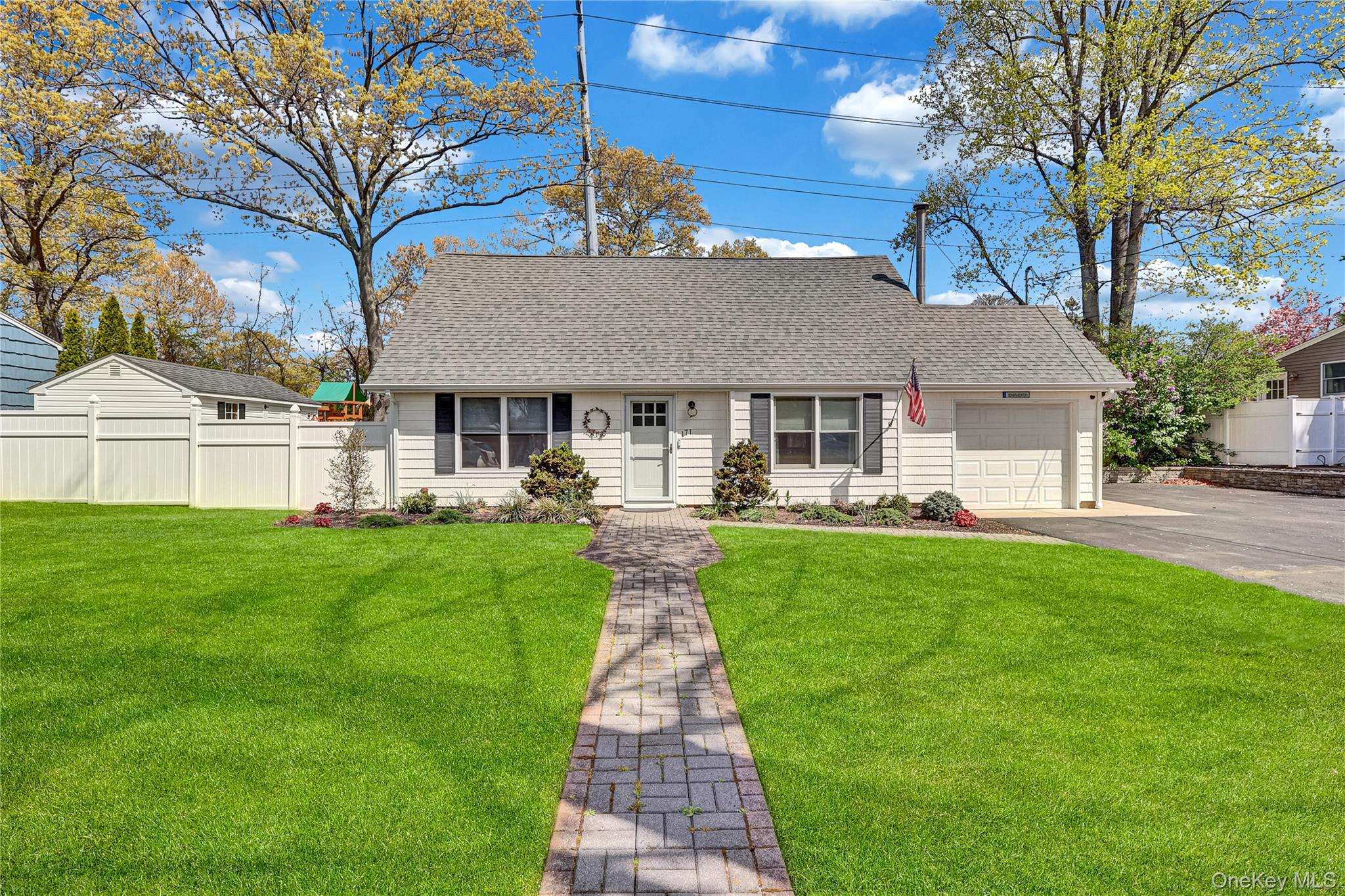 171 Prince Road Rocky Point, NY 11778 - Photo 2 of 35 Charming Cape Cod