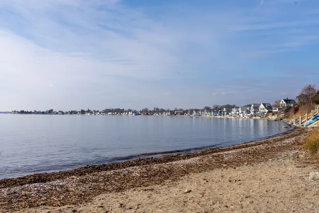 $2,500 | 83 Carriage Drive, Unit 83, Milford, CT 06460