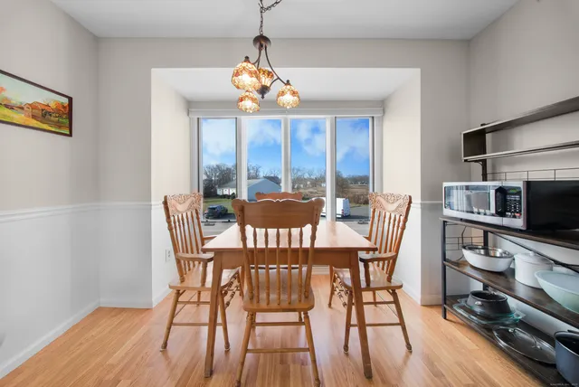 $2,500 | 83 Carriage Drive, Unit 83, Milford, CT 06460