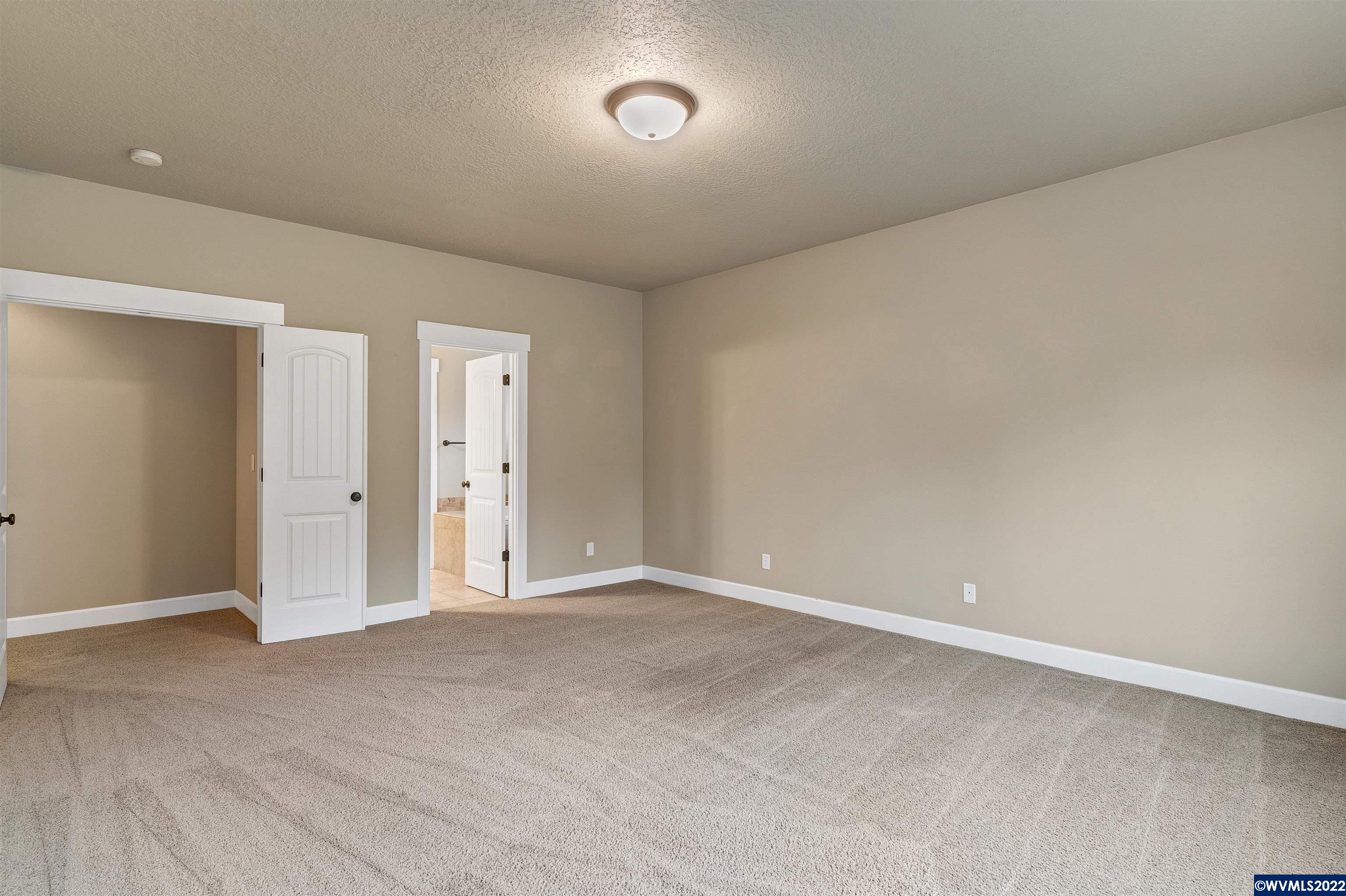 965 Pinetop Street Sweet Home, OR 97386 - Photo 18 of 27
