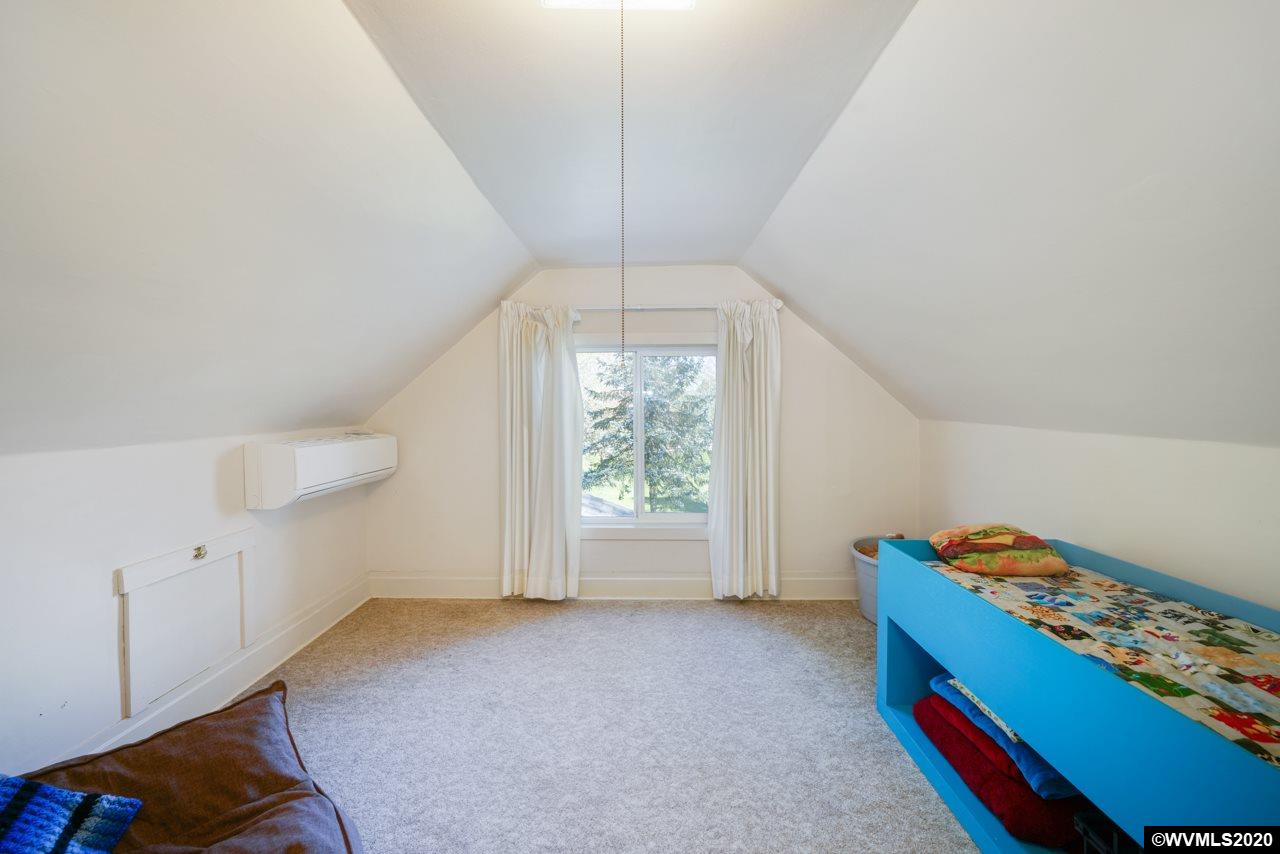 6182 Fruitland Road Northeast Salem, OR 97317 - Photo 29 of 42