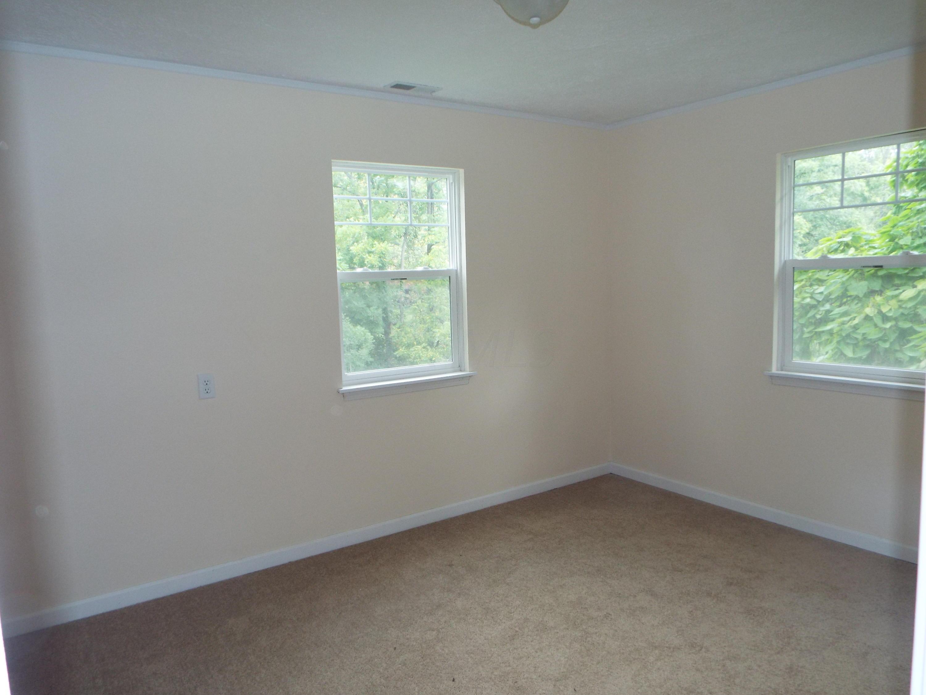 6040 Graessle Road London, OH 43140 - Photo 11 of 32 Gallery Image 11