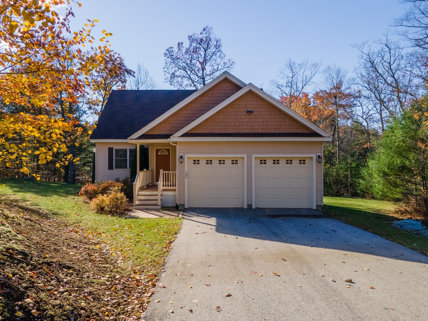 266 Thames Road Hooksett, NH 03106 - Photo 28 of 40