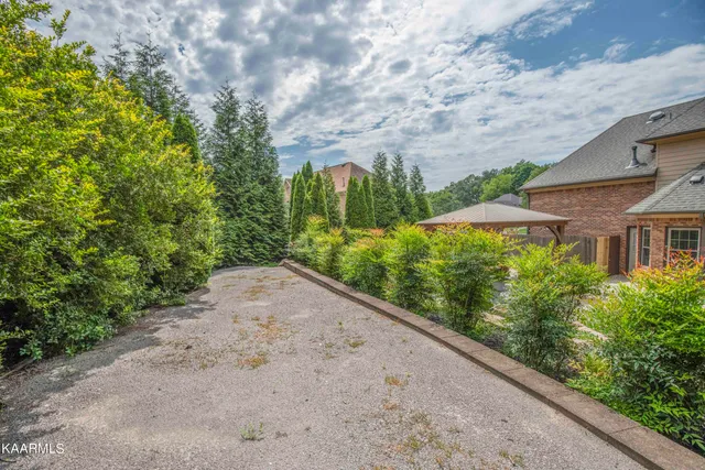 $4,350 | 10706 Eagle Glen Drive, Knoxville, TN 37922