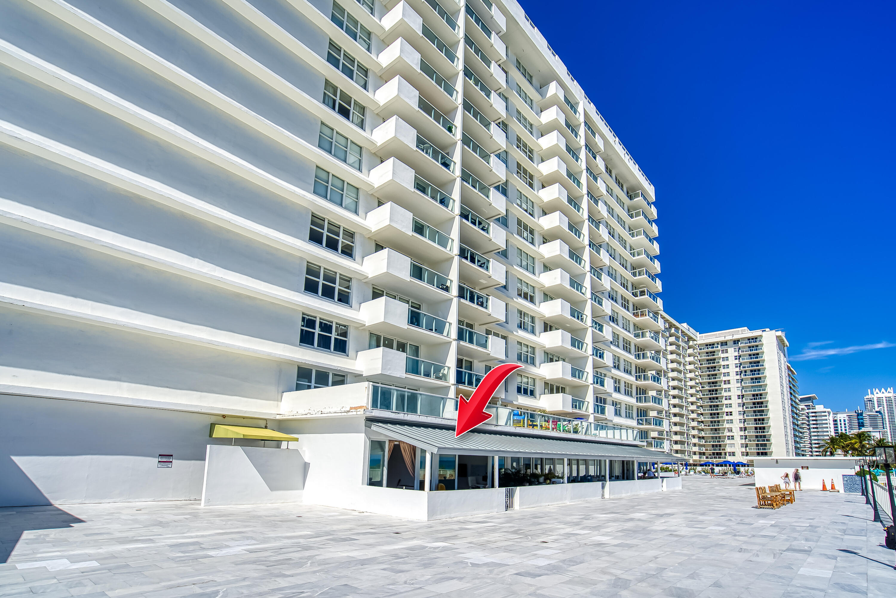 5601 Collins Avenue, Unit M5 Miami Beach, FL 33140 - Photo 4 of 59 04