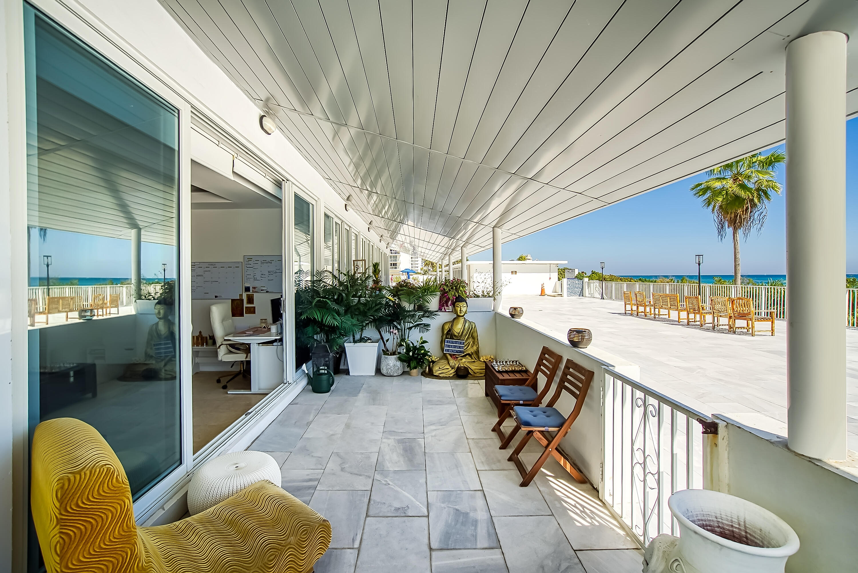 5601 Collins Avenue, Unit M5 Miami Beach, FL 33140 - Photo 9 of 59 09