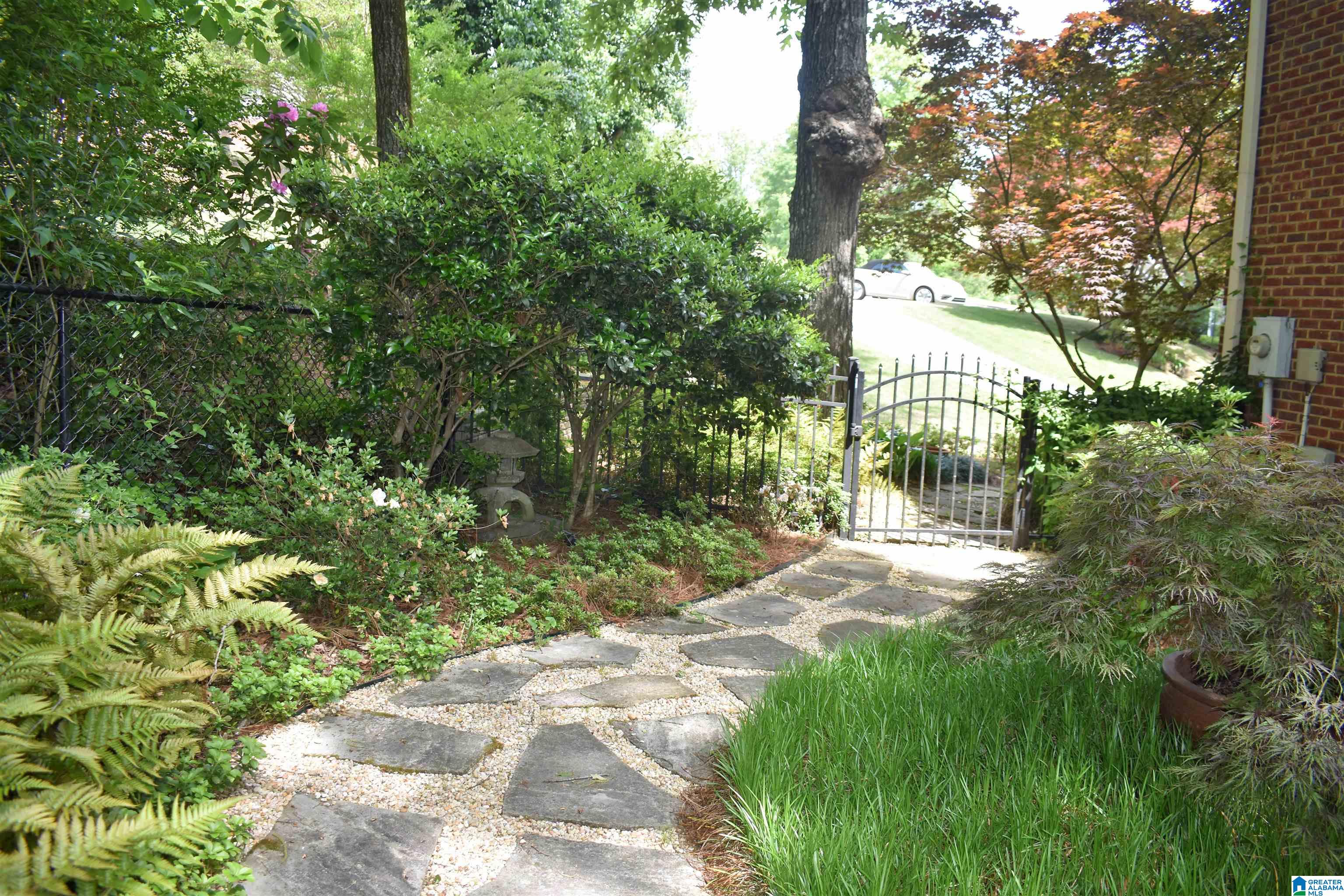 6034 Vale Hollow Road Helena, AL 35080 - Photo 4 of 48 Gallery Image 4