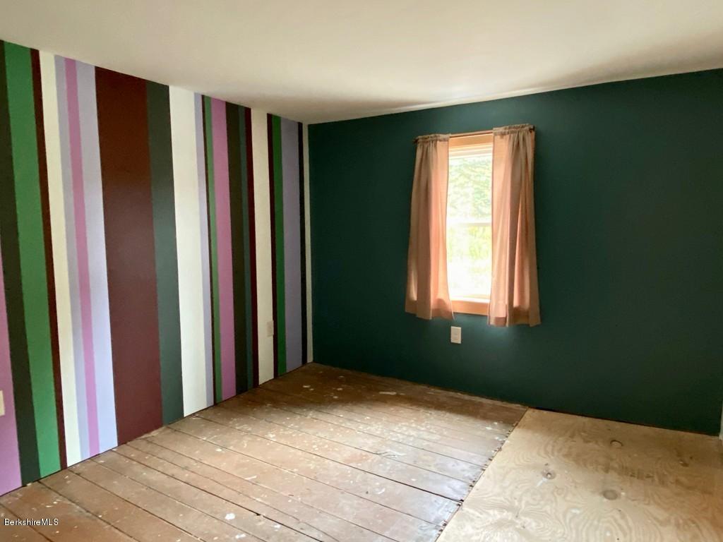 60 Branch Hill Road Heath, MA 01346 - Photo 23 of 29 23-Bed