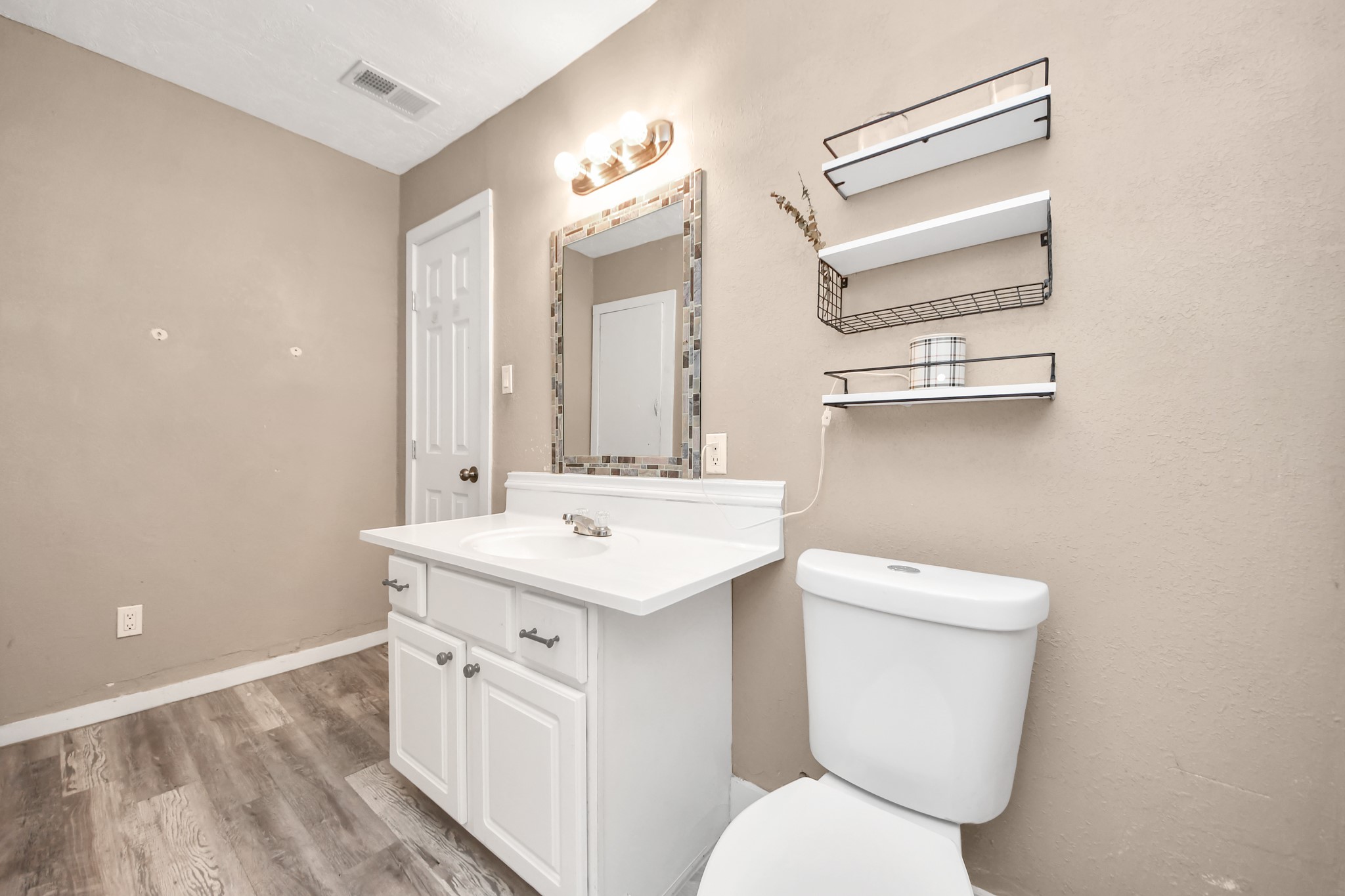 1806 Miami Road Pasadena, TX 77502 - Photo 22 of 34